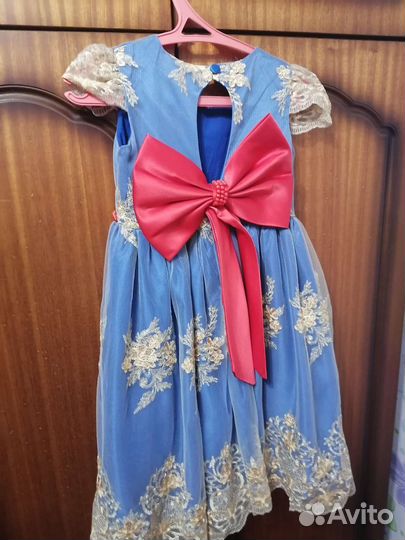 Платье для девочки новое