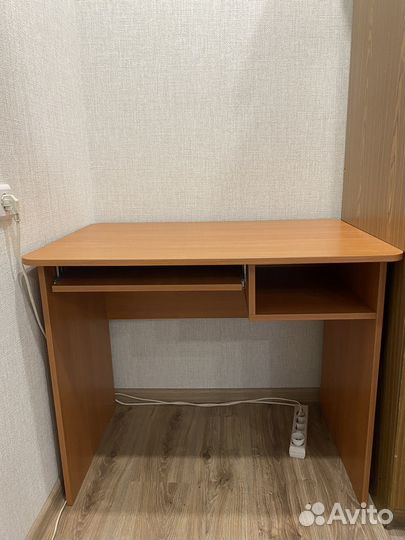 Компьютерный стол, письменный стол