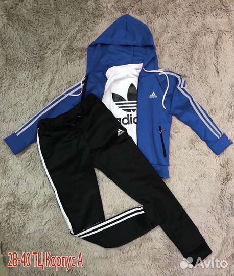 Спортивный костюм женский 48-50 новый