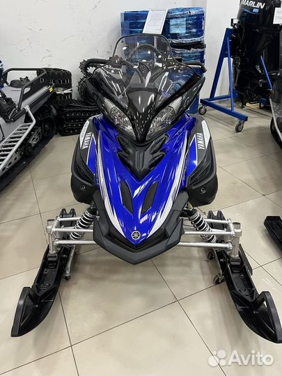 Снегоход Yamaha Apex