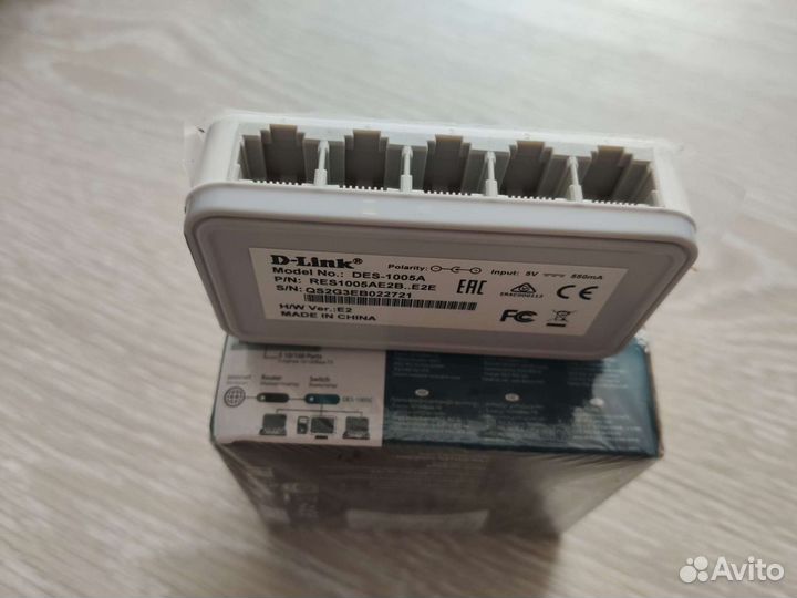 Коммутатор D-Link DES-1005A