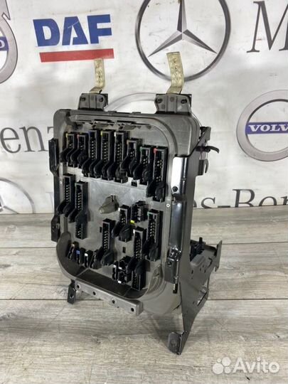 Блок предохранителей Renault 420 Dci premium karex