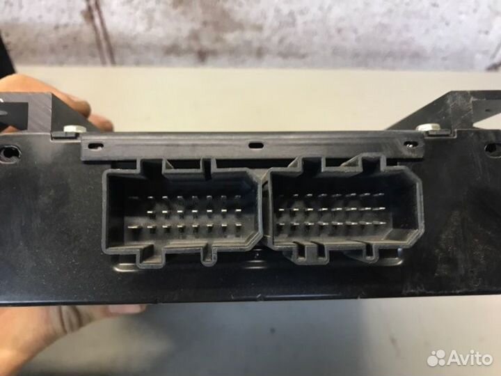 Усилитель звука Volkswagen Passat B5+