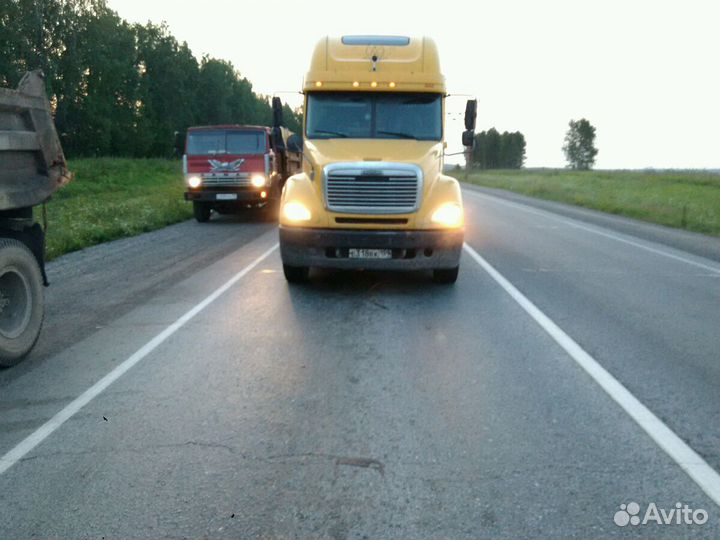 Freightliner Columbia, 2004