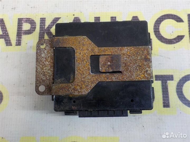 Блок электронный Nissan Primera (P10) 1990-1996