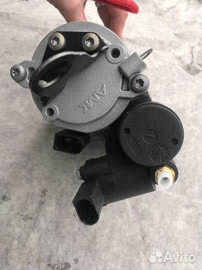 Компрессор пневмоподвески Mercedes W166 X166