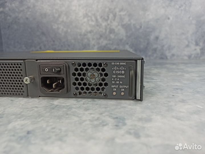 Коммутатор Cisco DS-C9148-16P-K9