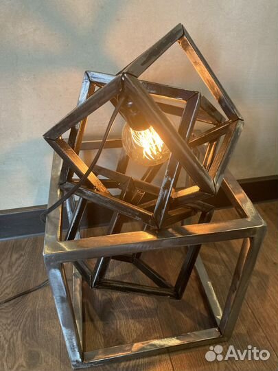 Светильник лофт напольный настольный