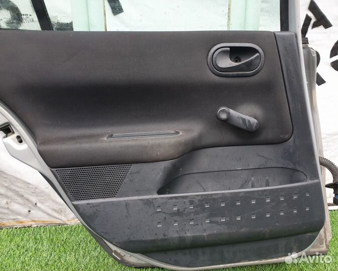 Обшивка двери задней левой Renault Megane II
