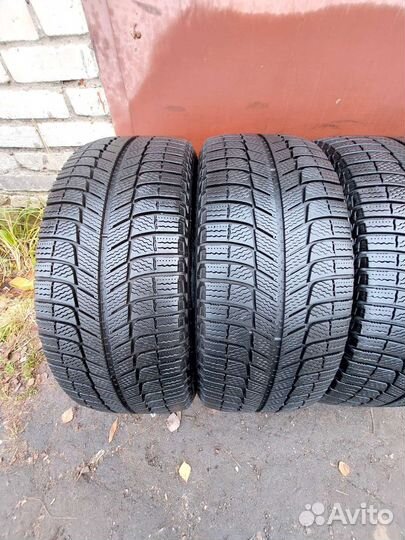Michelin X-Ice XI3 225/45 R18 и 245/40 R18 95H