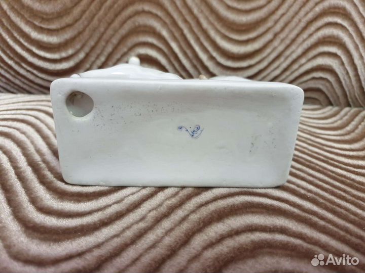 Статуэтка. Олени. Фарфор