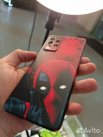 Гидрогелевая и полиуртановая пленка на телефон