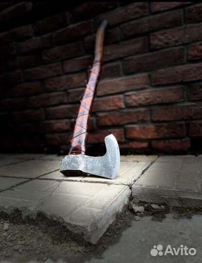 Топор кованый ручной работы