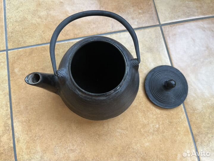 Бронь Заварочный чайник чугунный 650 мл