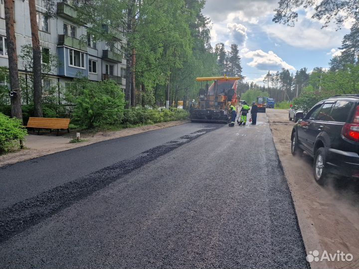 Аренда спецтехники асфальтоукладчик