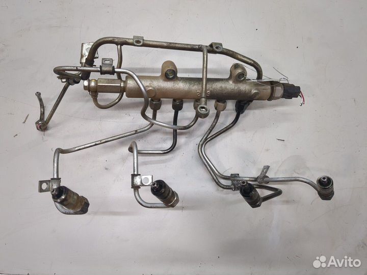 Рампа топливная Mitsubishi L200, 2010