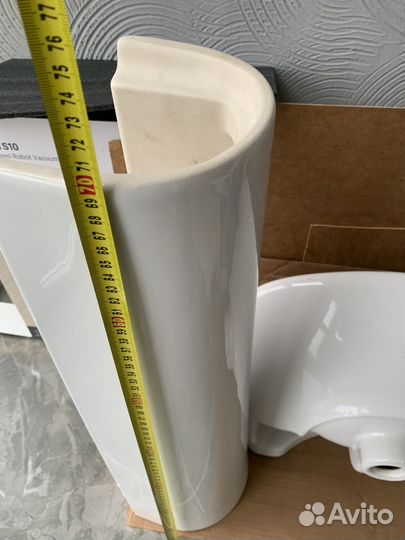 Раковина на ножке