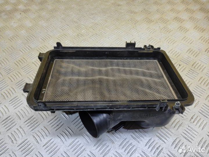 Корпус воздушного фильтра Lexus Rx 330 (U3) Ii