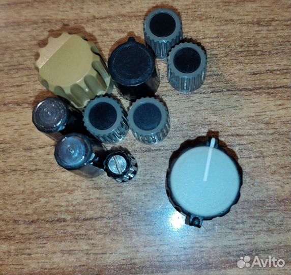 Ручки для потенциометров и аппаратуры