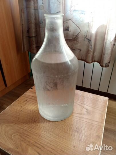 Бутыль стеклянный 2л