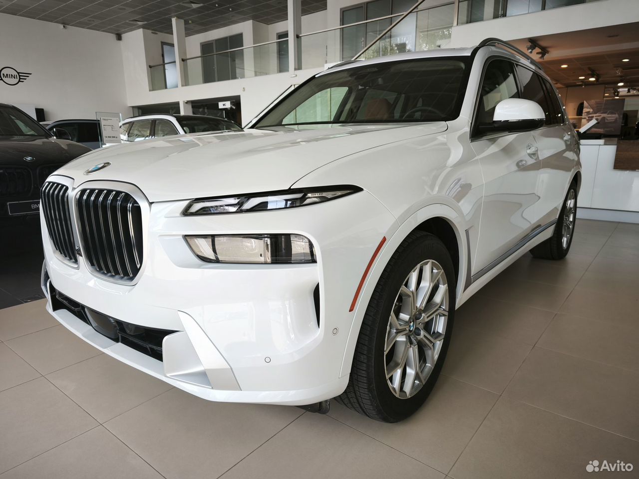 BMW X7 3.0 AT, 2024