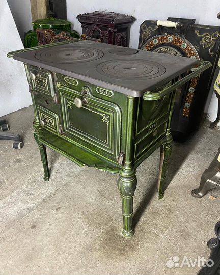 Стринная кухонная плита