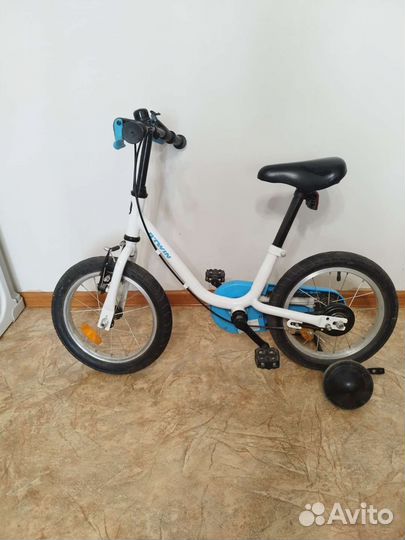 Велосипед детский четырехколесный