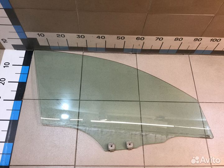 Стекло двери передней правой Мазда 3 (BK)