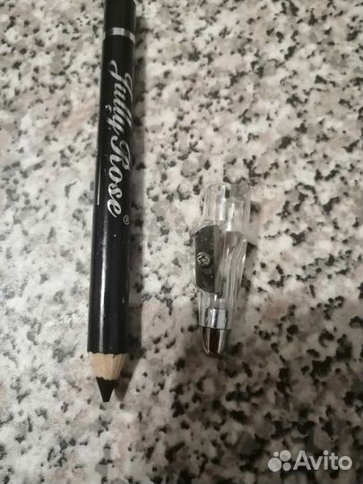 Карандаш для глаз черный