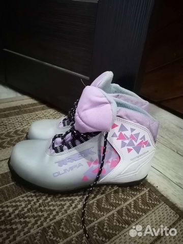 Лыжные ботинки