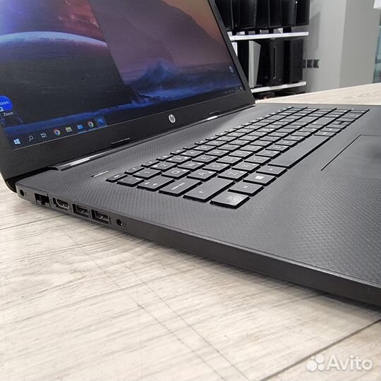 Ноутбук HP Laptop 17-BY3006UR