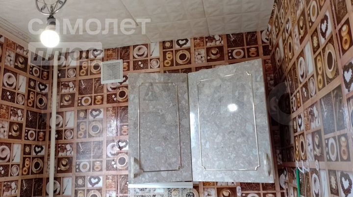 2-к. квартира, 43,8 м², 1/3 эт.