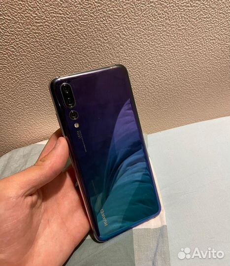 HUAWEI P20 Pro, 6/128 ГБ