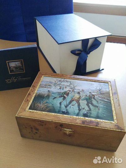 Шкатулка, хоккей, золото, фарфор