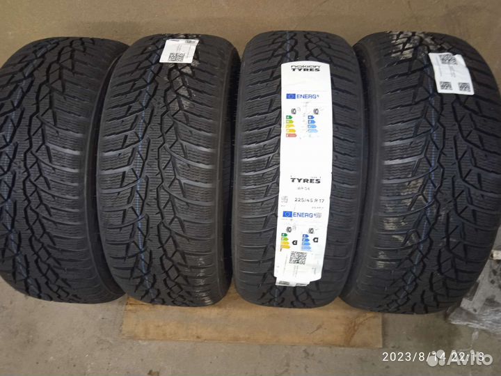 Nokian Tyres WR D4 225/45 R17 91H
