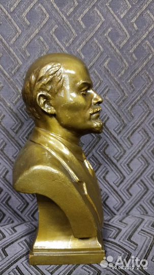 Бюст Ленина