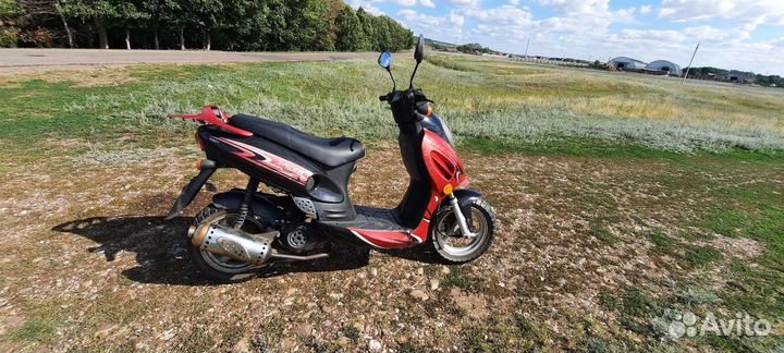 Продам скутер RC50QT-6