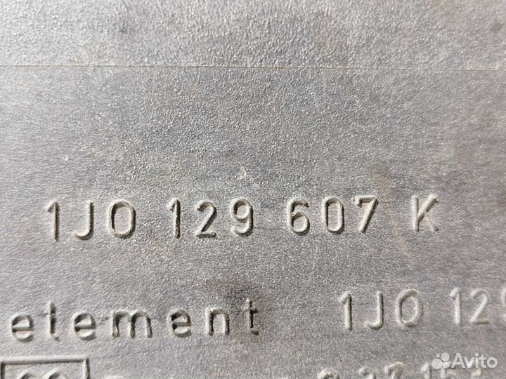 Корпус воздушного фильтра Skoda Octavia 2000 2011