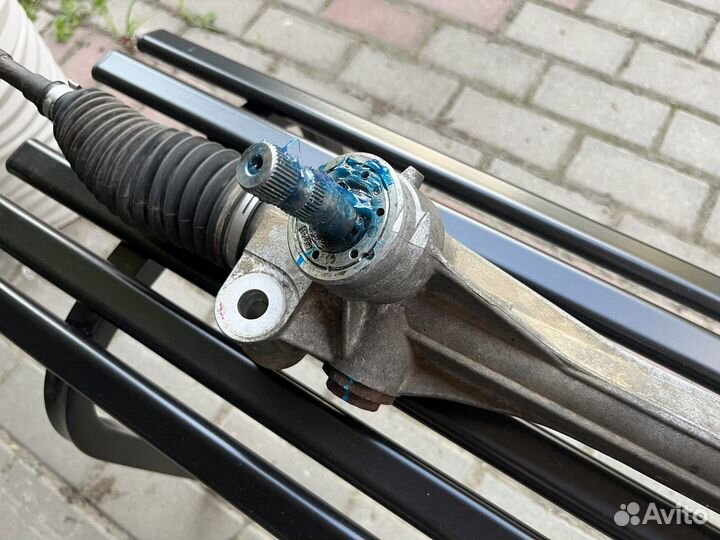 Рулевая рейка Toyota Rav4