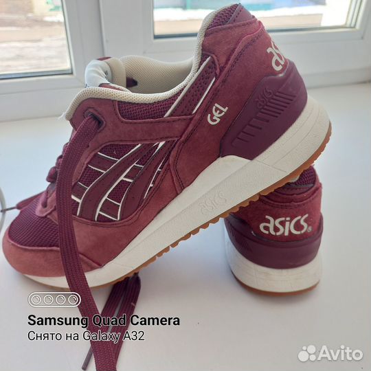 Кроссовки мужские asics