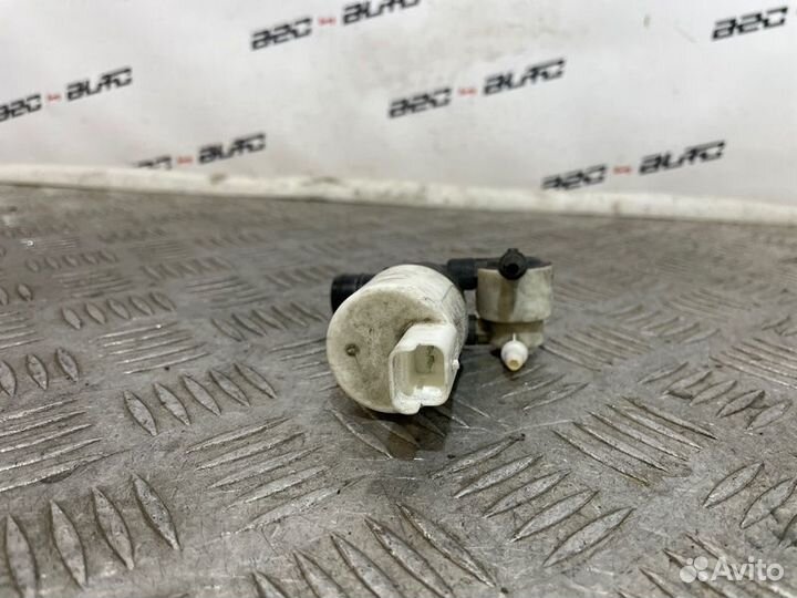 Насос стеклоомывателя Peugeot 207 1