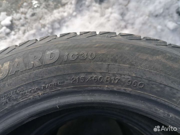 Yokohama Ice Guard IG30 215/60 R17 Q