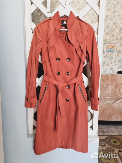 Плащ женский 44 р