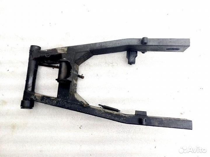 Kawasaki Z 750 04 06 маятник задней подвески