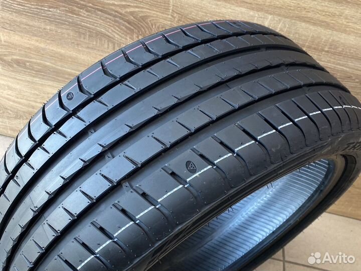 Triangle EffeXSport TH202 235/50 R19 103W