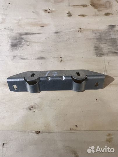 Кронштейн кузова Land Rover Sport 2 рест