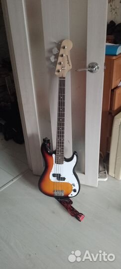 Бас гитара Ashtone