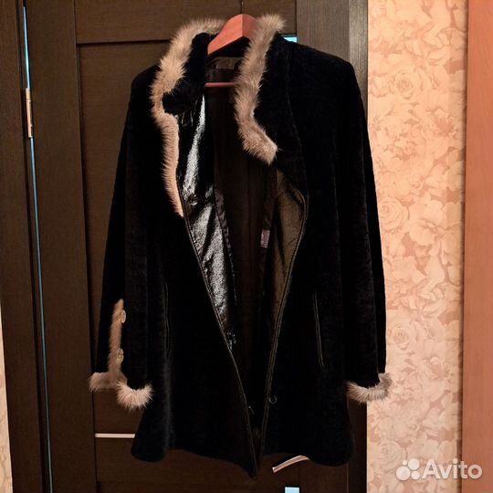 Шуба мутоновая облегчённая, оторочена норкой