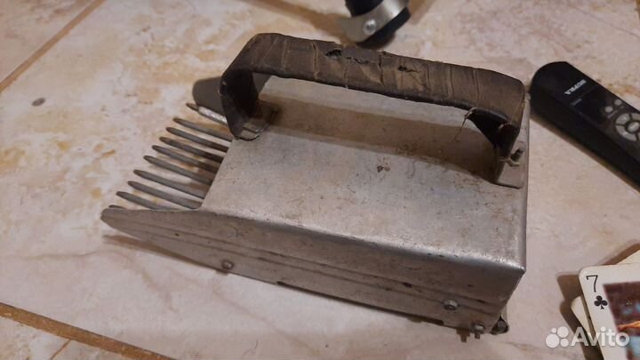 Комбайн для сбора ягод СССР