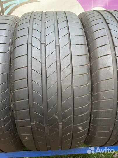 Goodyear Eagle F1 Asymmetric 3 SUV 265/45 R20 и 295/40 R20 104Y